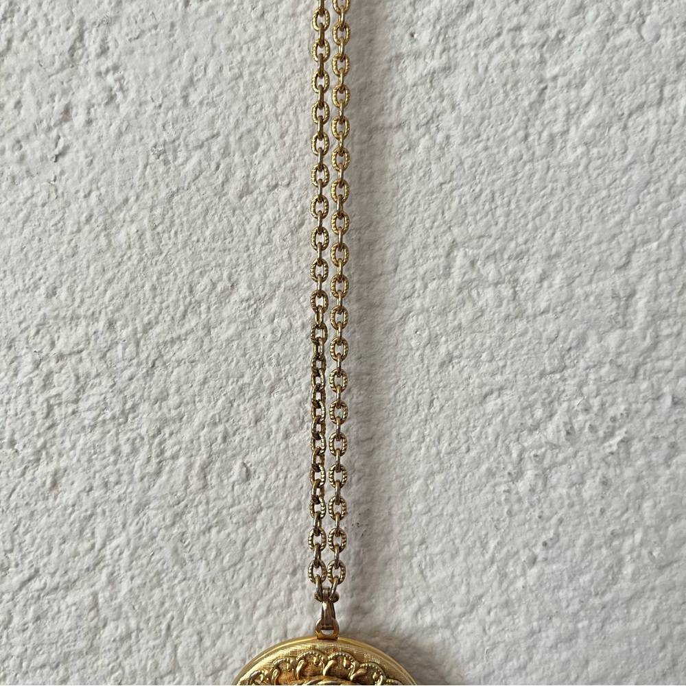 Vintage Guilloche Locket Necklace Gold Tone Red Enamel and Pearl Detail - Picture 11 of 15